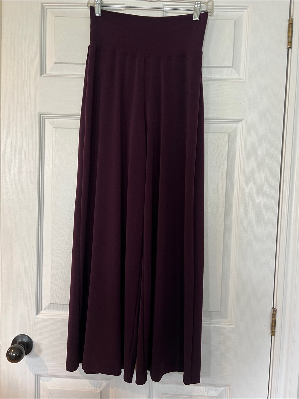 High-Waist Wide-Leg Pants in Deep Plum
